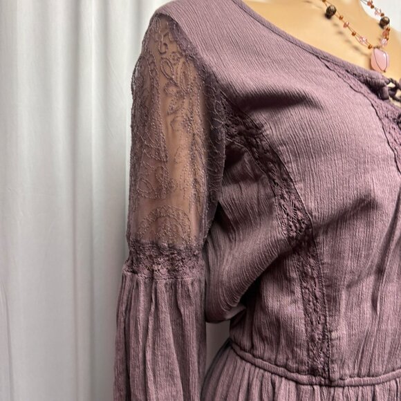 American Eagle Outfitters Dress Womens Sz Small Purple Lace Bell Sleeve Boho - Picture 5 of 9